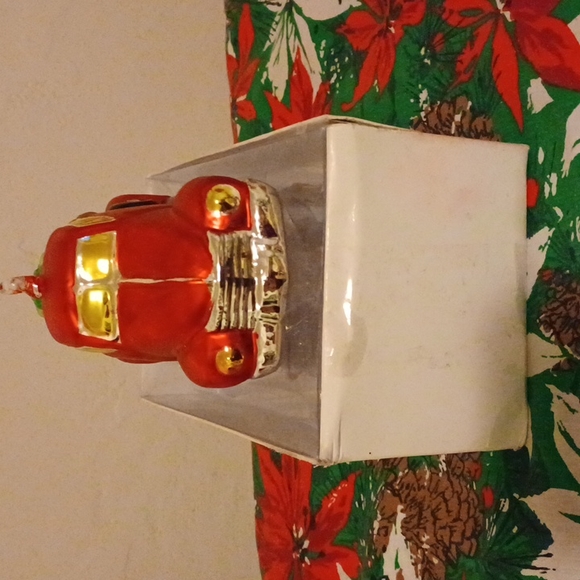 Department 56 , ornament truck with box. 6in L and 3in T, and 3in wide. - Picture 2 of 5